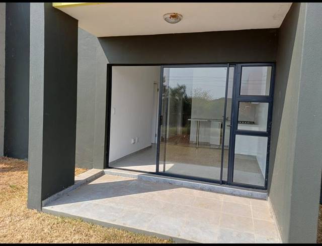 2 BEDROOM PROPERTY TO RENT IN SHEFFIELD BEACH